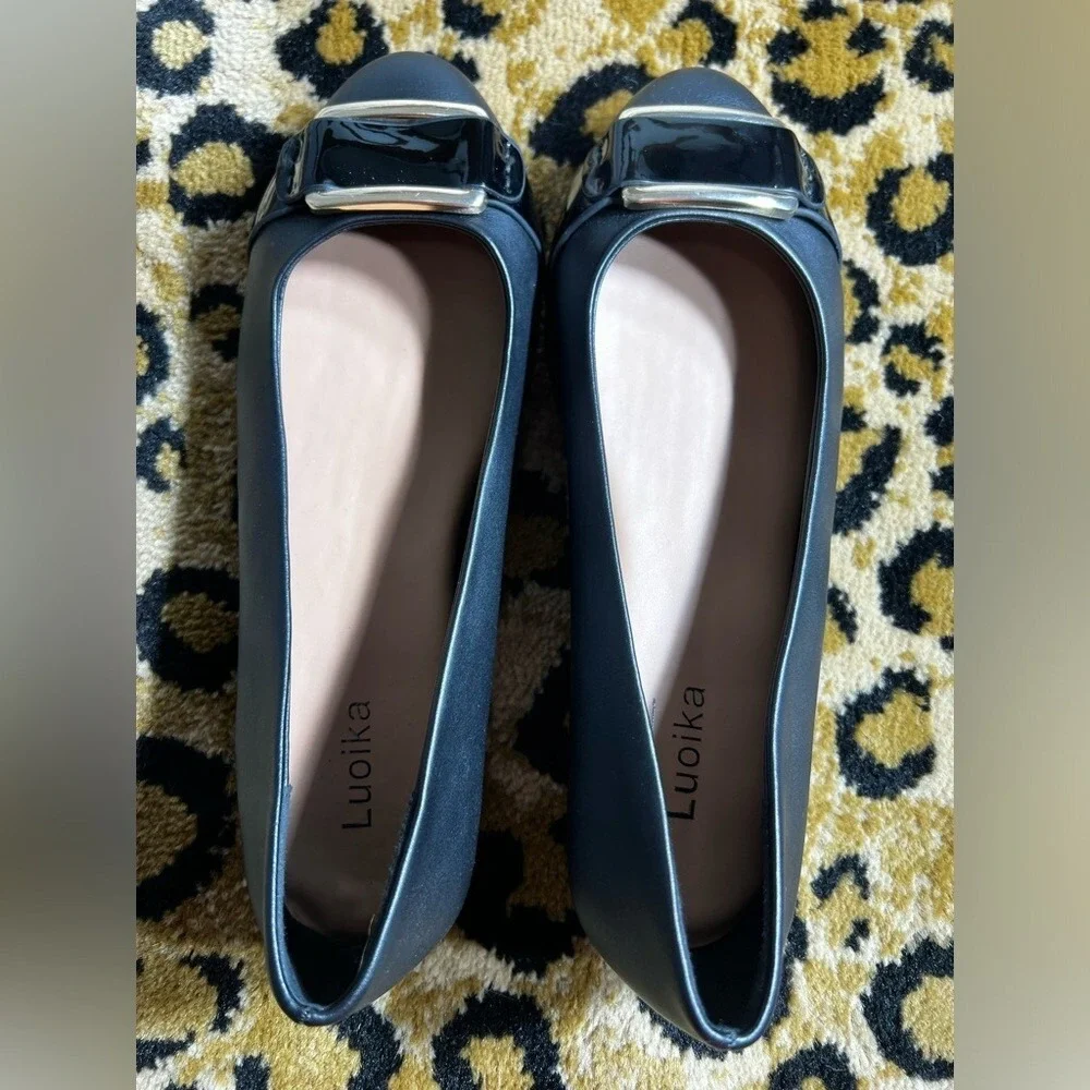 Luoika Womens Black Ballet Flats Gold Buckle Patent Accent Almond Toe Shoes‎ 8